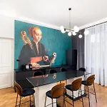 Wawel Boutique - Old Town מלון דירות 4*