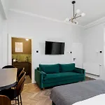 Wawel Boutique - Old Town מלון דירות 4*