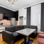 Wawel Boutique - Old Town 4* Krasków