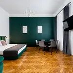 Wawel Boutique - Old Town Ξενοδοχείο με διαμερίσματα Krasków