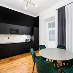 Wawel Boutique - Old Town 4* Krasków