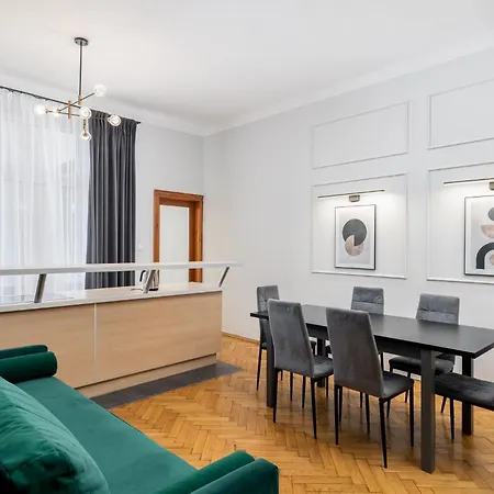 Wawel Boutique - Old Town Krakov