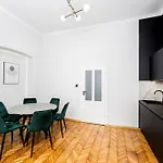 Wawel Boutique - Old Town Aparthotel